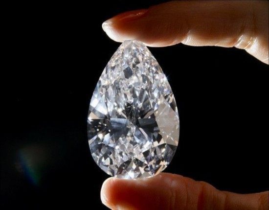 «Крупнейший в мире белый бриллиант» весом 118 карат будет продан с аукциона