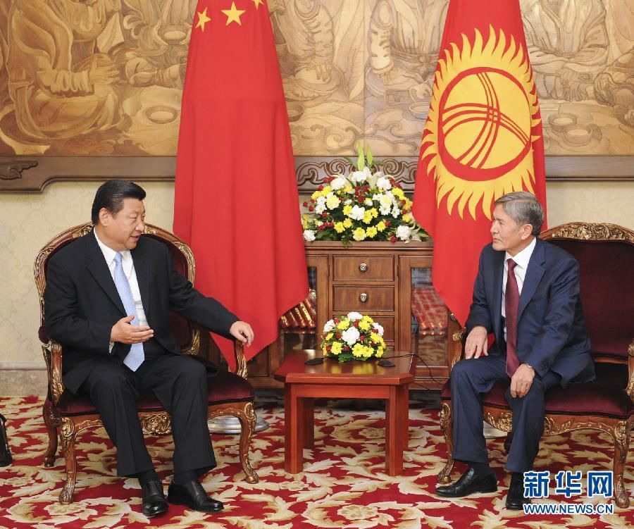 Си Цзиньпин и Алмазбек Атамбаев объявили о повышении уровня китайско-кыргызских отношений до стратегического партнерства