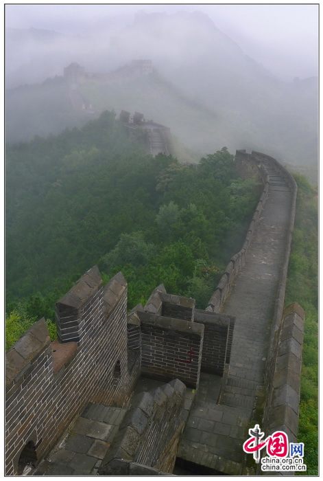 Участок Великой китайской стены Цзиньшаньлин осенью