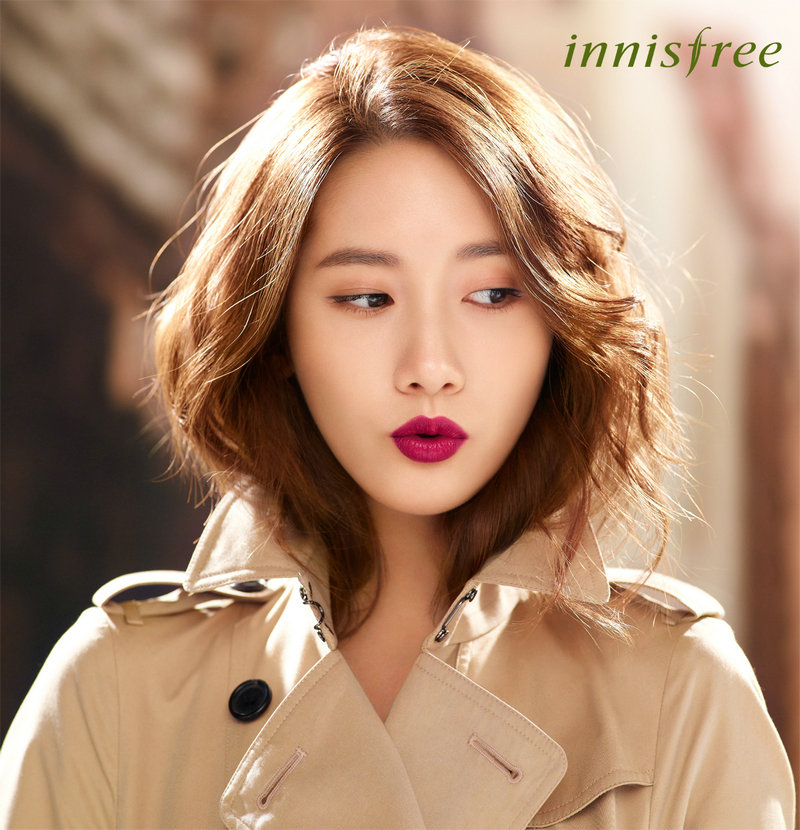 Корейская звезда Yoona в новой рекламе косметики