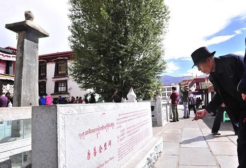 Тибет: старый район города Лхаса будет охраняться законом
