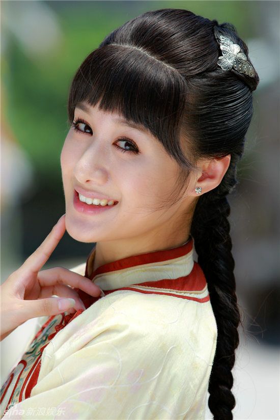 Фото: актеры и герои телесириала «Момент в Пекине»