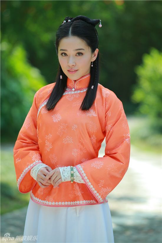 Фото: актеры и герои телесириала «Момент в Пекине»