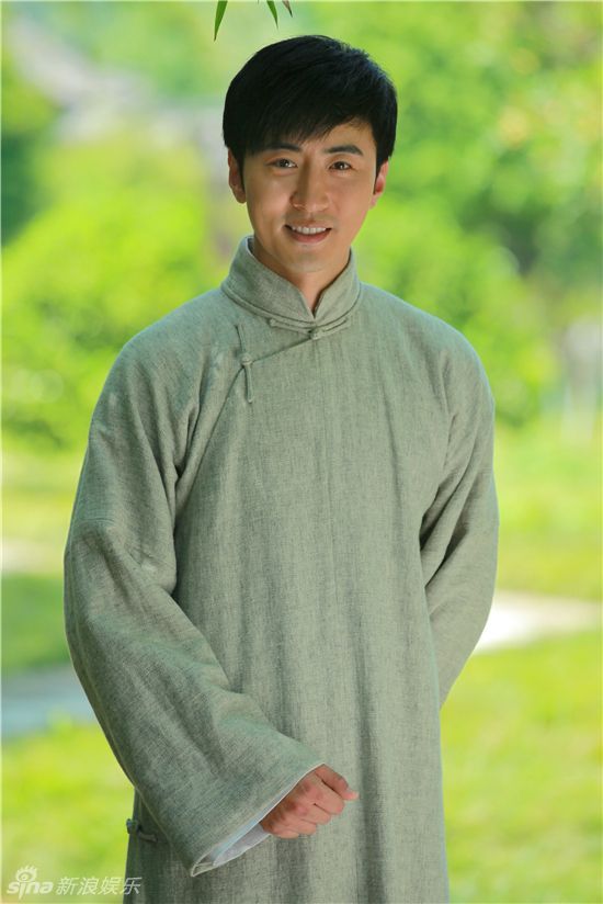 Фото: актеры и герои телесириала «Момент в Пекине»