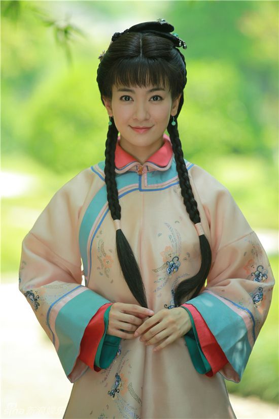 Фото: актеры и герои телесириала «Момент в Пекине»