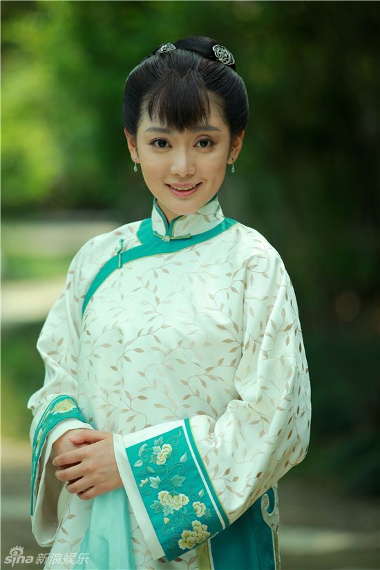 Фото: актеры и герои телесириала «Момент в Пекине»