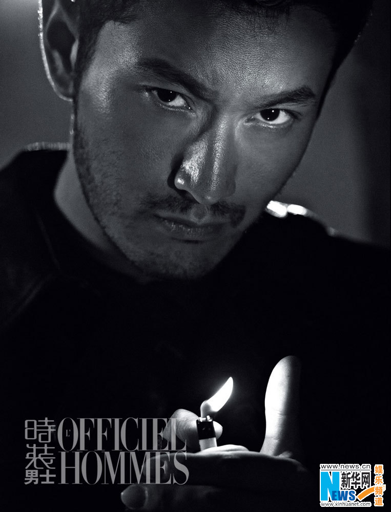 Китайский актер Хуан Сяомин