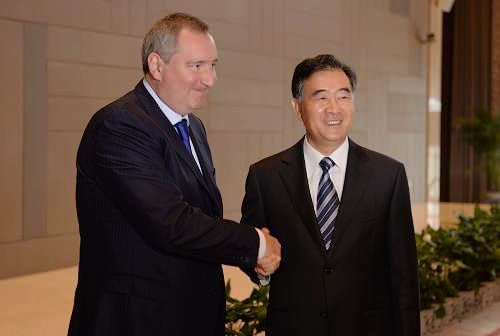Ван Ян и Д. Рогозин провели 17-е заседание комиссии по подготовке регулярных встреч глав правительств Китая и России