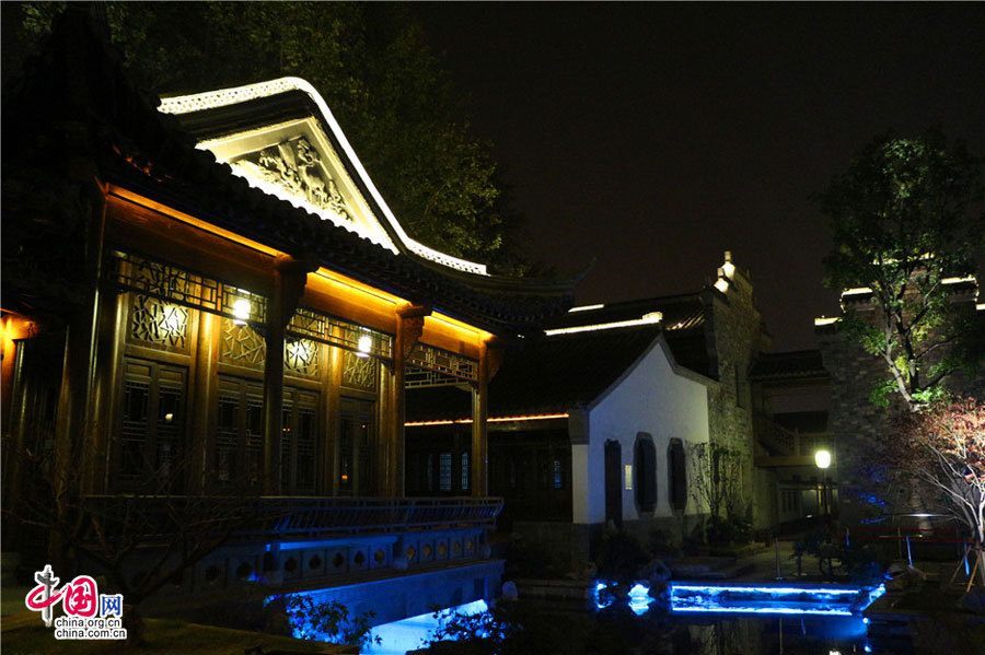 Чарующие ночные пейзажи реки Циньхуайхэ в Нанкине