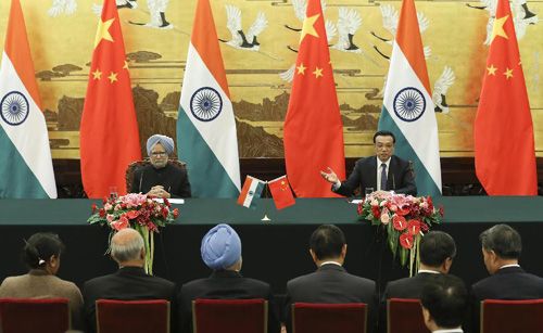 Ли Кэцян и премьер-министр Индии М. Сингх встретились с журналистами