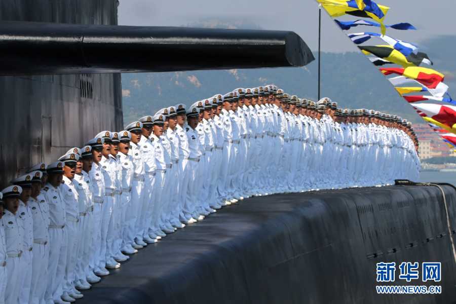 Жизнь китайских солдат и офицеров на атомной подводной лодке