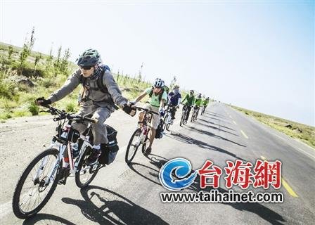 12 студентов Сямэньского университета завершили 11-дневную велосипедную поездку за 1500 юаней по Шелковому пути 
