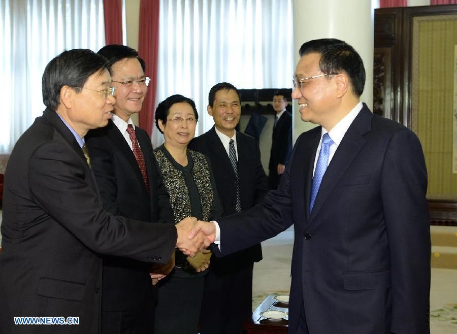 Ли Кэцян призвал советников Госсовета КНР играть большую роль в формировании политики