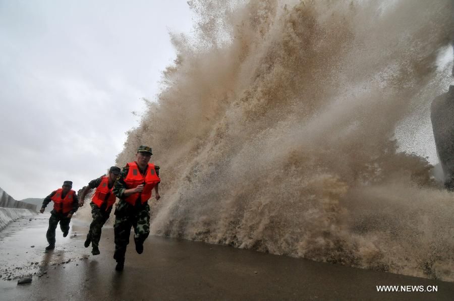 Фотосборник: мощные тайфуны за 2013 год