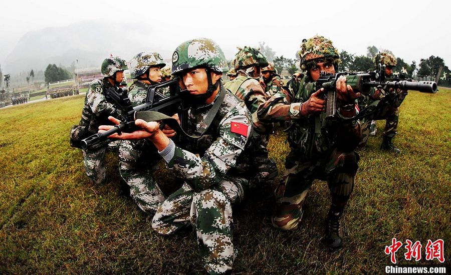 Фото: прекрасные мгновения китайско-индийских совместных антитеррористических учений «Рука об руку-2013»