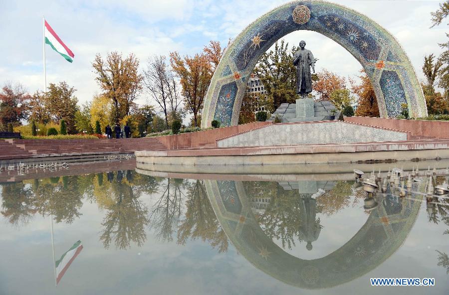 Осенние пейзажи в сталице Таджикистана