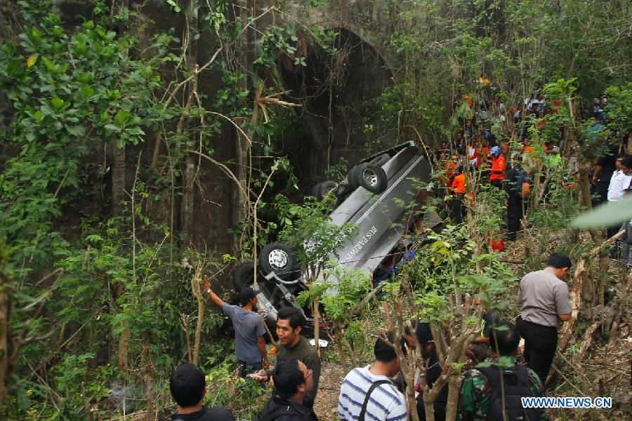 3 китайских туриста погибли в ДТП на индонезийском острове Бали