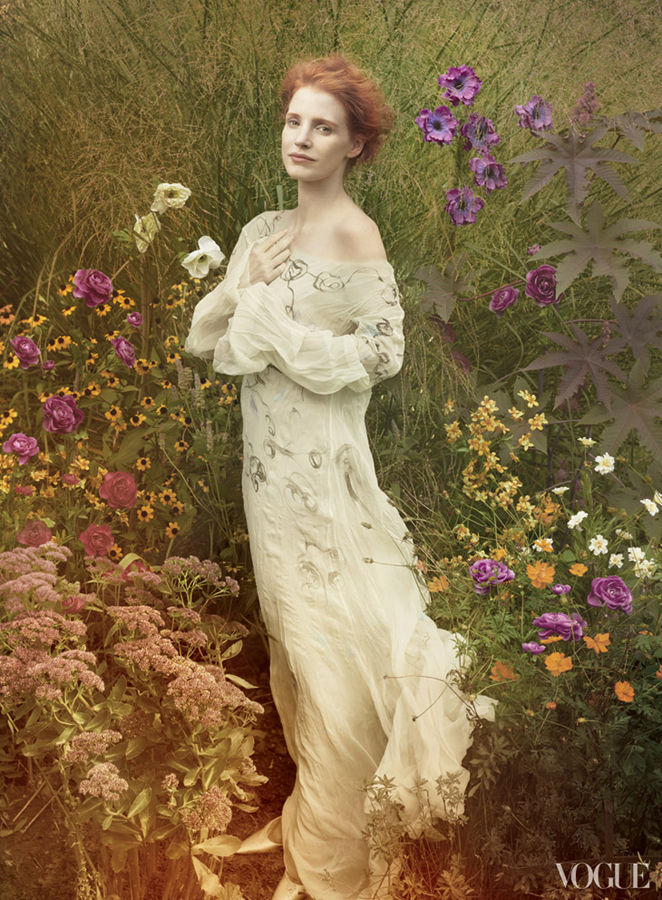 Красавица Джессика Честейн на обложке журнала Vogue