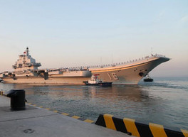 Китайский авианосец 'Ляонин' направился в Южно-Китайское море