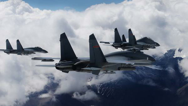 Ёсихидэ Суга потребовал от авиакомпаний игнорировать китайскую зону ПВО