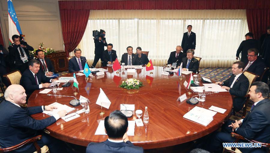 Ли Кэцян на 12-й встрече премьер-министров стран ШОС