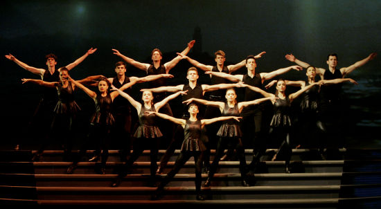 Танцоры «Риверданс» выступили в Пекине с мировой премьерой