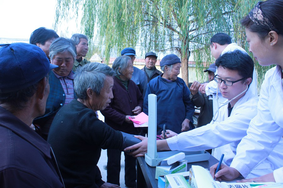 Уезд Июань: бесплатные медикаметы доставлены в сельские районы