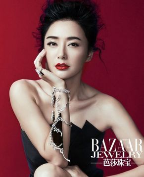 Красавица Цинь Лань попала на модный журнал