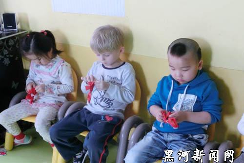 Русский в Хэйлунцзяне: «маленький переводчик» Алик Русский в Хэйлунцзяне: «маленький переводчик» Алик