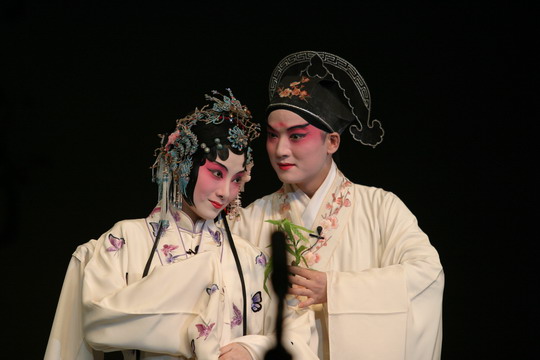 Молодежную версию оперы показали на сцене университета Циньхуа