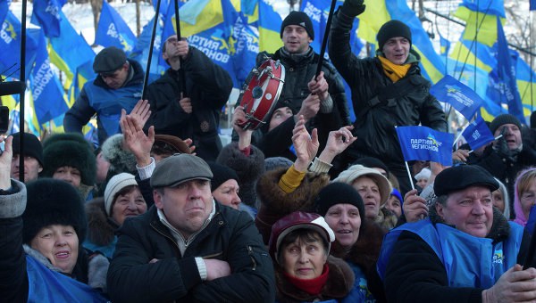 В Киеве стартовала всеукраинская акция в поддержку курса президента 'Сохраним Украину'