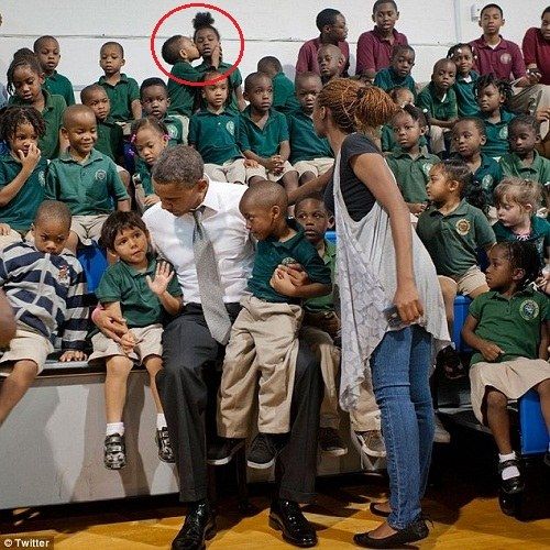 Обама и забавные дети 