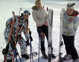 Лыжный отдых стал модным среди иностранной молодежи в Харбине
