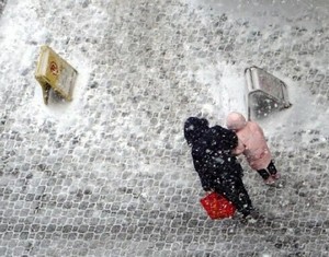 Продолжительный снегопад в Синьцзяне: температура в некоторых местах достигла 33 градусов ниже нуля