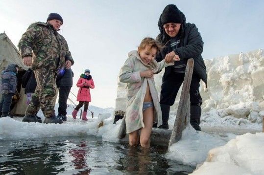 Более 290 тысяч человек приняли участие в праздновании Крещения в Москве