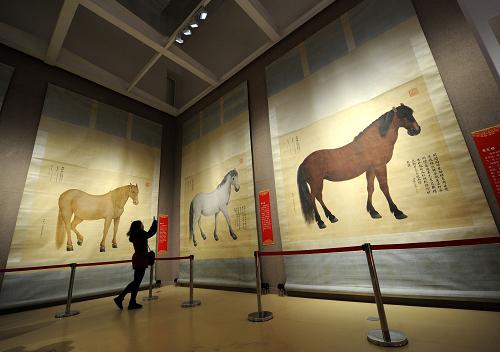 В музее Нанкина проходит выставка на тему лошадей