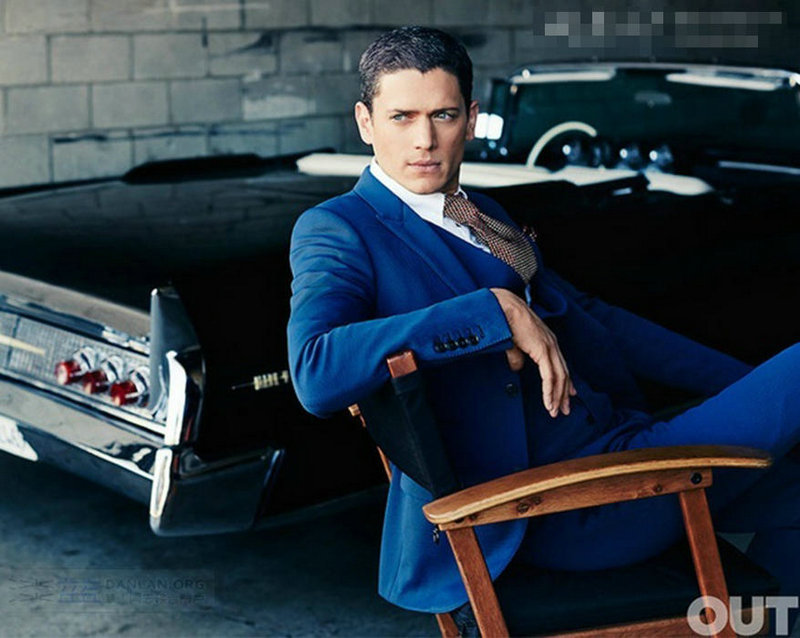 Известный американский гей-журнал «OUT» выбрал 100 самых популярных геев-холостяков, в данный рейтинг вошли многие звезды шоу-бизнеса.