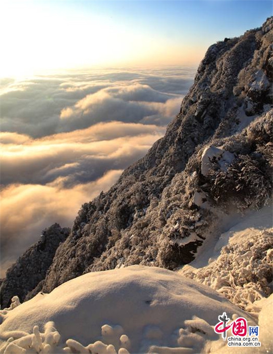 Сказочные зимние пейзажи гор Эмэйшань