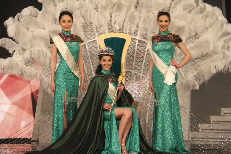 «Мисс Сянган» стала победительницей конкурса красоты Miss Chinese International Pageant 2014