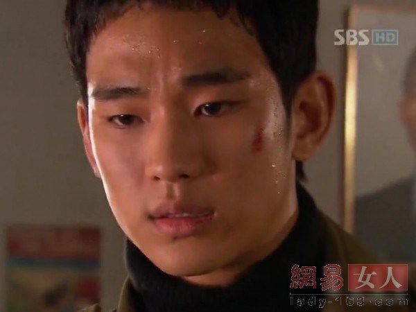 Популярный южнокорейский актер Ким Су Хён (Kim Soo Hyun)