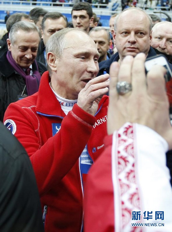 В. Путин появился на соревновании по фигурному катанию Олимпиады в Сочи