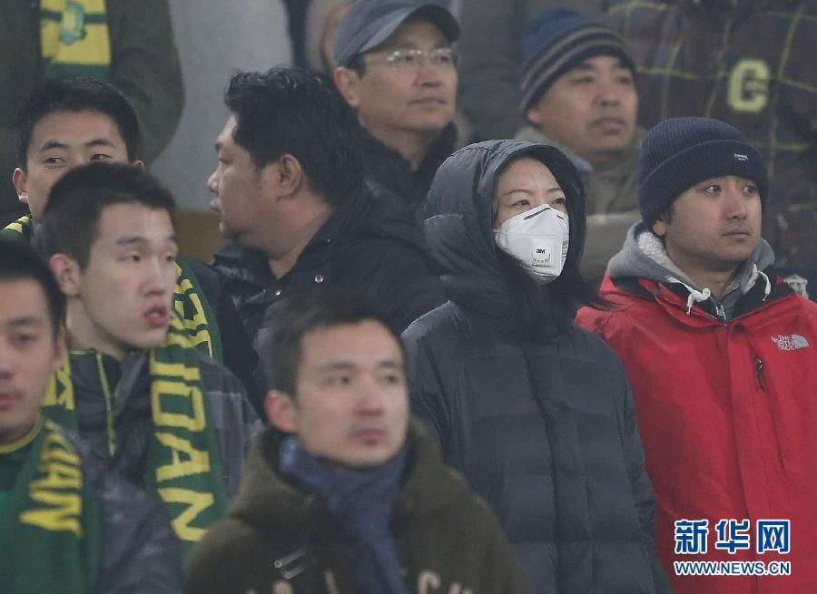 В Пекине продолжительное время 'зашкаливают' показатели загрязнения воздуха, экстренные меры до сих пор не приняты