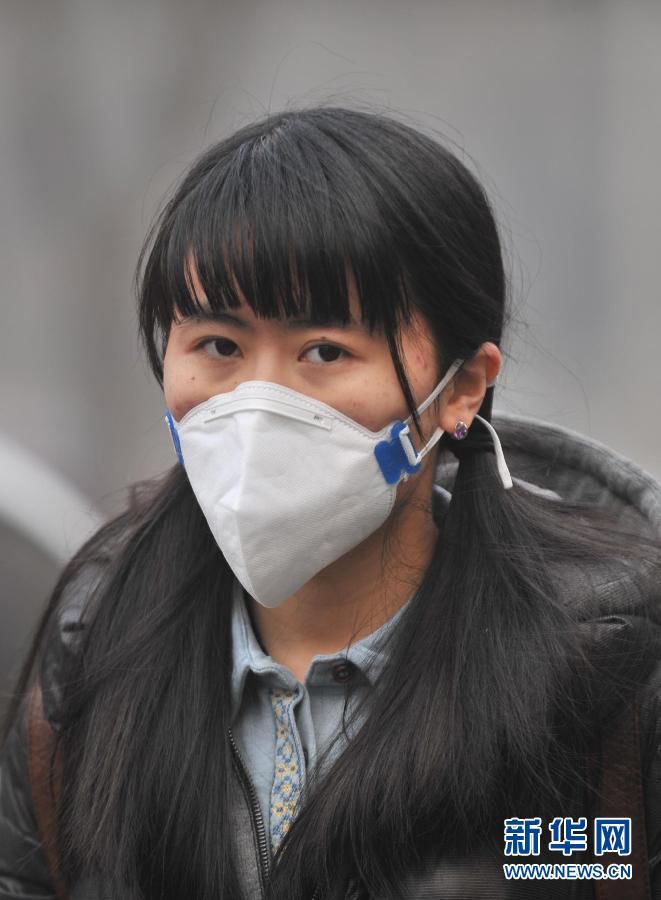 В Пекине продолжительное время 'зашкаливают' показатели загрязнения воздуха, экстренные меры до сих пор не приняты