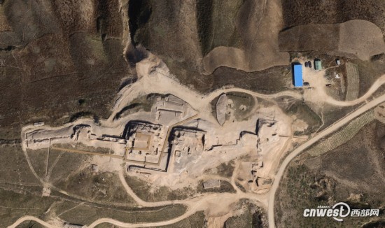 В Северо-Западном Китае обнаружены руины алтаря, где четыре тыс лет назад проходили ритуальные обряды
