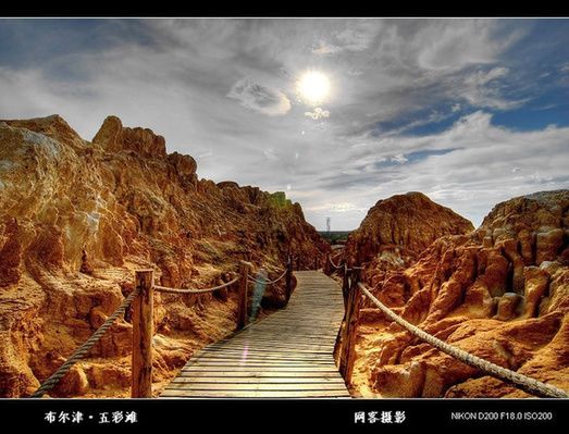 Прекрасные пейзажи Уцайтань на севере Синьцзяна