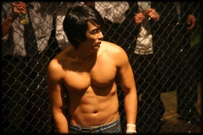 Сексуальные фигуры корейских мужчин-звезд