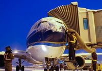 В результате непрерывного 25-часового снегопада был закрыт Международный аэропорт Урумчи 