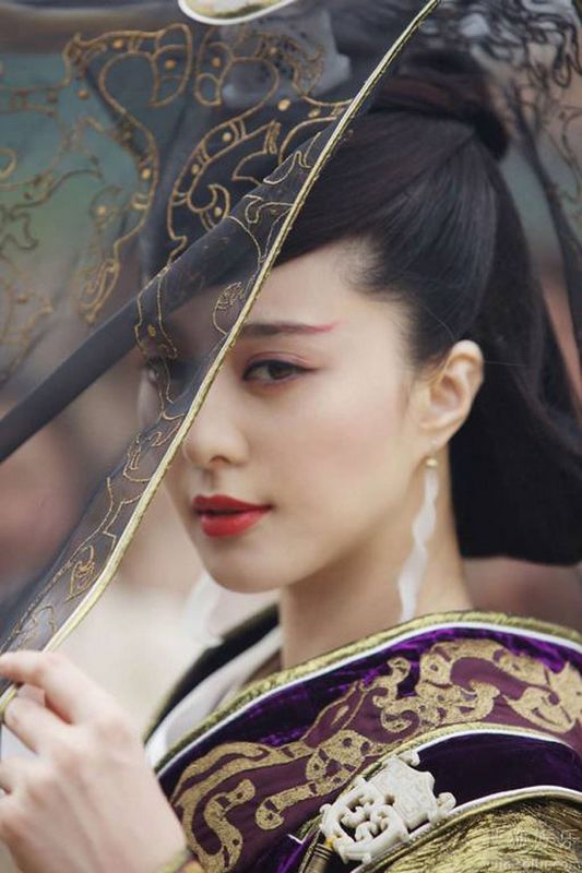 Китайские телесериалы - Фань Бинбин в древних нарядах