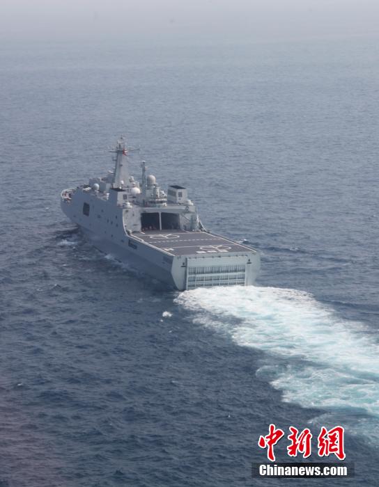Китай направил самый сильный в истории отряд спасательных кораблей