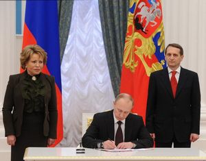 В. Путин подписал закон о вступлении Крыма и Севастополя в состав РФ